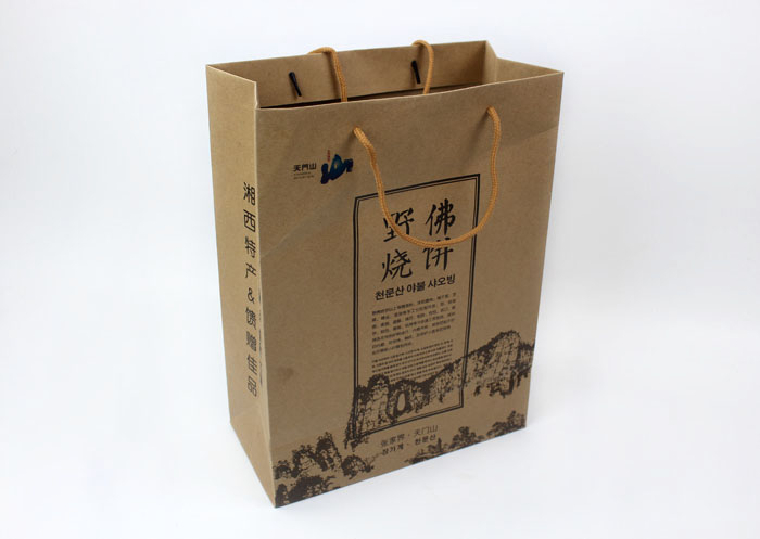 這樣原汁原味土特產(chǎn)禮品盒+手提袋套裝你也想要嗎？快來長(zhǎng)沙印刷廠日大彩印定制！